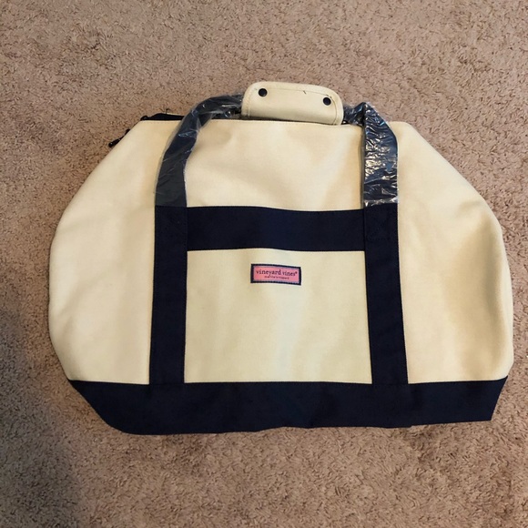 Vineyard Vines NWT canvas duffel bag - Picture 2 of 8
